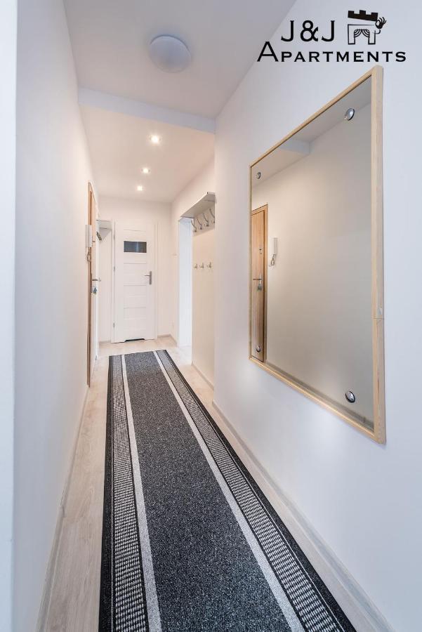 J&J Apartments Lazienna 30 - 12 ทอรูน ภายนอก รูปภาพ