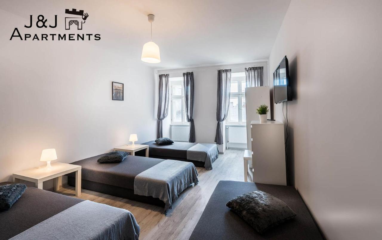 J&J Apartments Lazienna 30 - 12 ทอรูน ภายนอก รูปภาพ