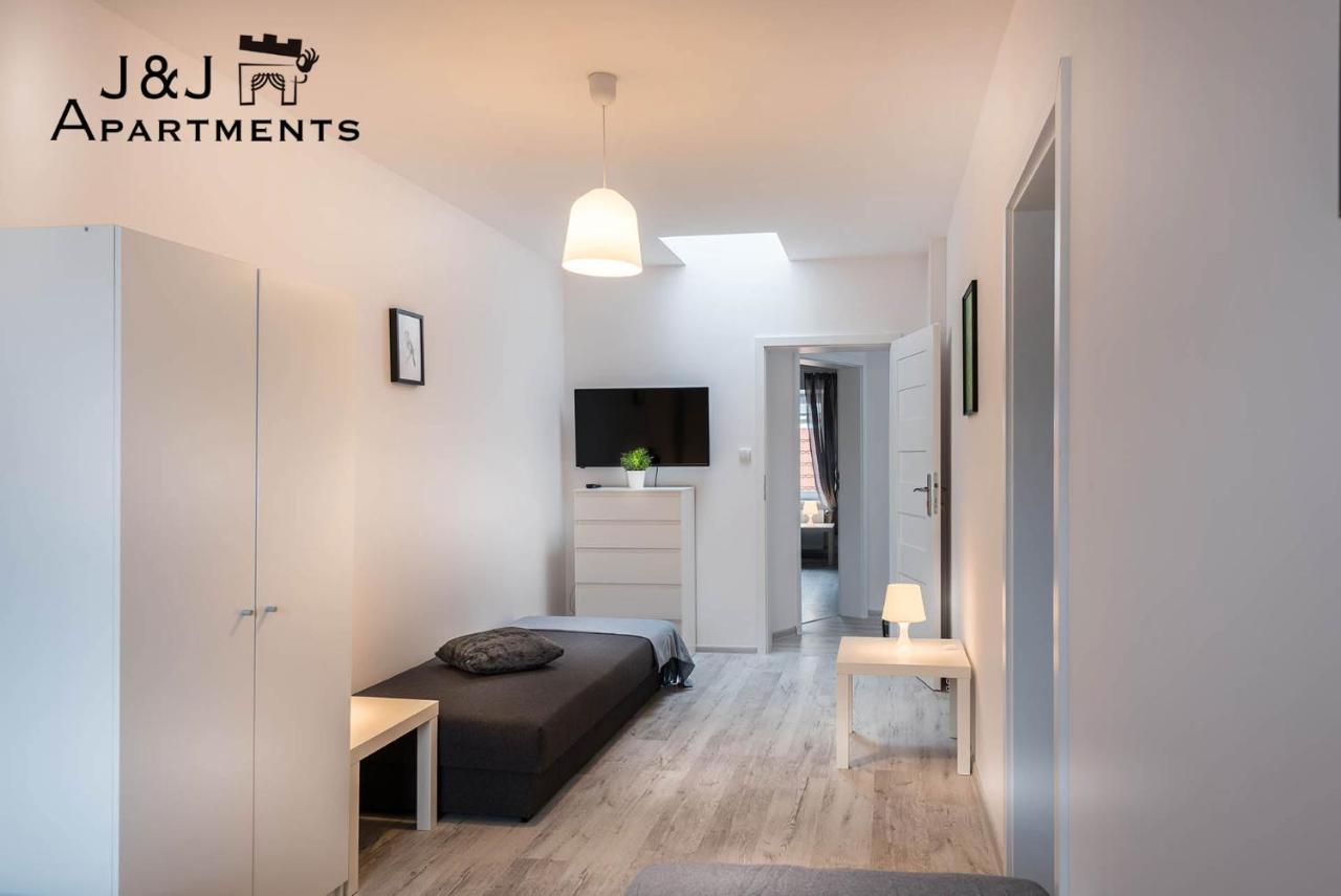 J&J Apartments Lazienna 30 - 12 ทอรูน ภายนอก รูปภาพ
