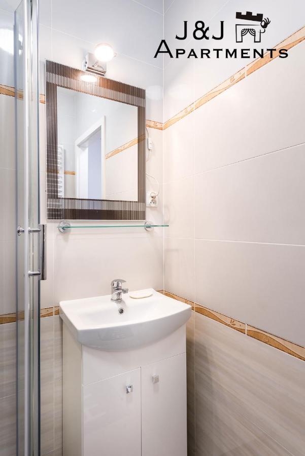 J&J Apartments Lazienna 30 - 12 ทอรูน ภายนอก รูปภาพ