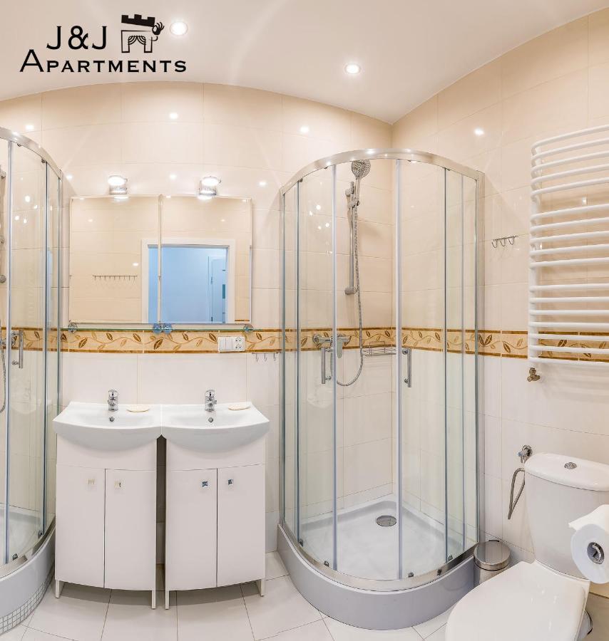 J&J Apartments Lazienna 30 - 12 ทอรูน ภายนอก รูปภาพ